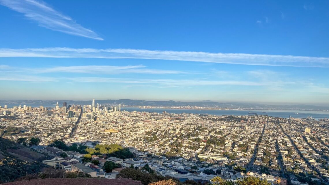 twin peaks overlook in san francisco