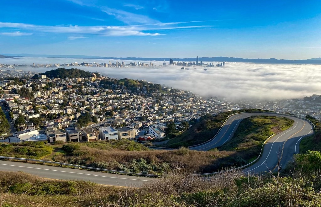 twin peaks overlook view in san francisco