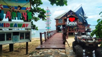Top 35 Best Things To Do In Roatan, Honduras’ Vacation Paradise