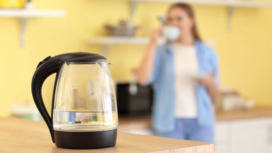 5-Best-Electric-Travel-Kettles